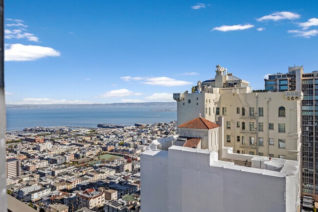 Foto del edificio - 999 Green St