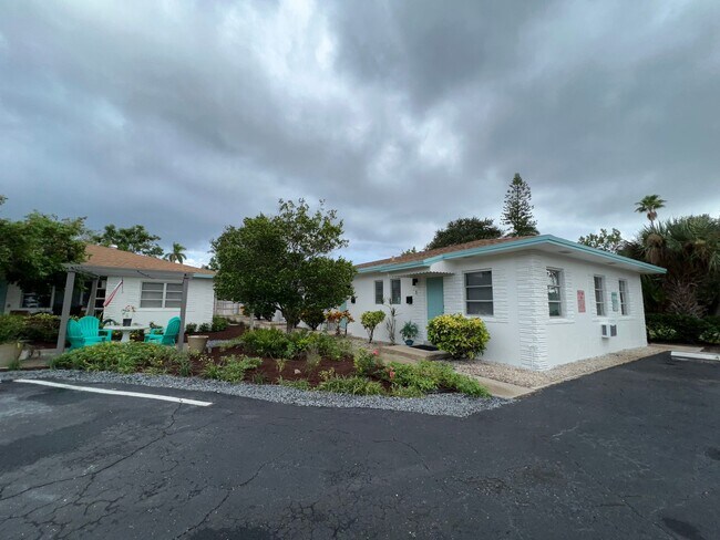 Building Photo - 710 S Federal Hwy