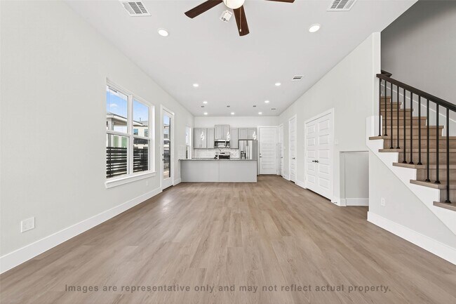 Foto del edificio - 10719 Mason Rd