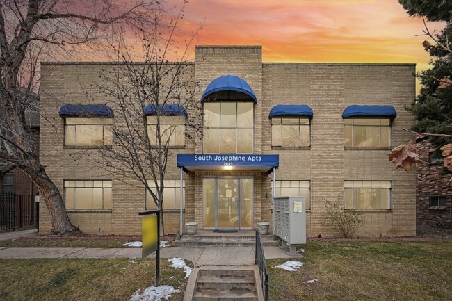 Building Photo - South Josephine Apartments