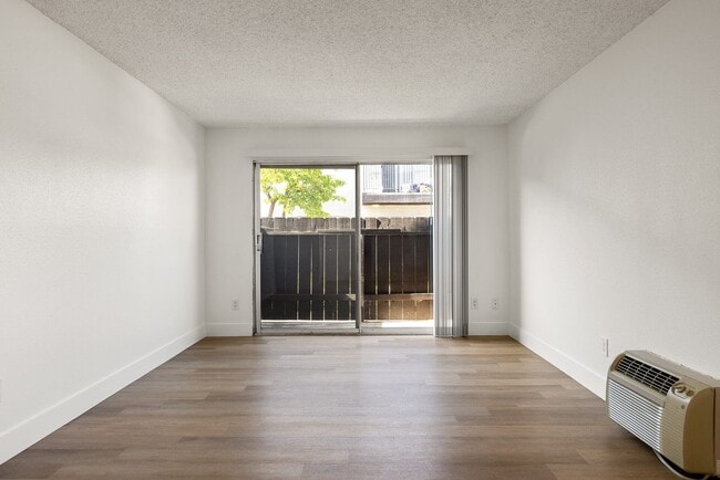 Building Photo - Terre at 989 Peach