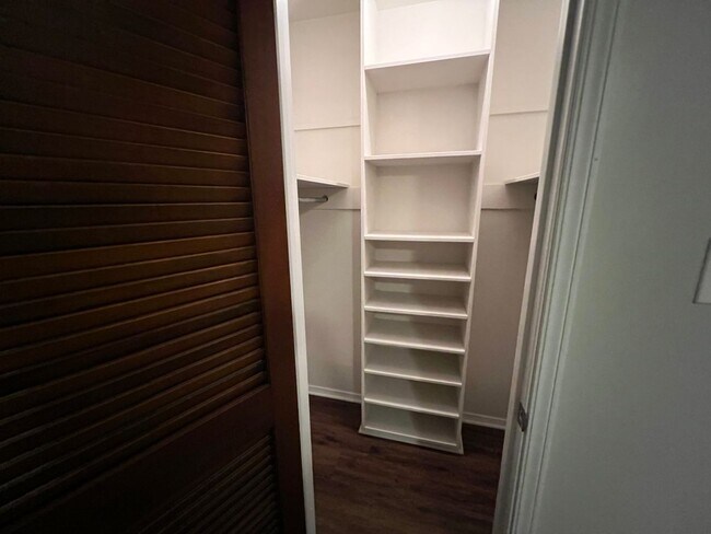 Foto del edificio - 5100 Beatline Rd