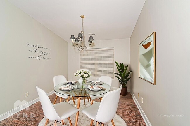 Foto del edificio - 4053 Cambridge Dr