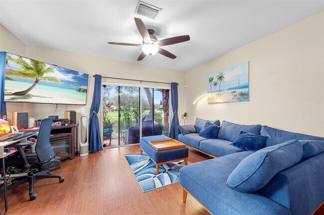 Foto del edificio - 5921 Riverside Ave