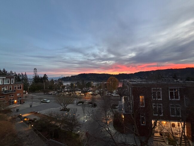 Sunset looking southwest - 190 Harbor Sq Loop NE