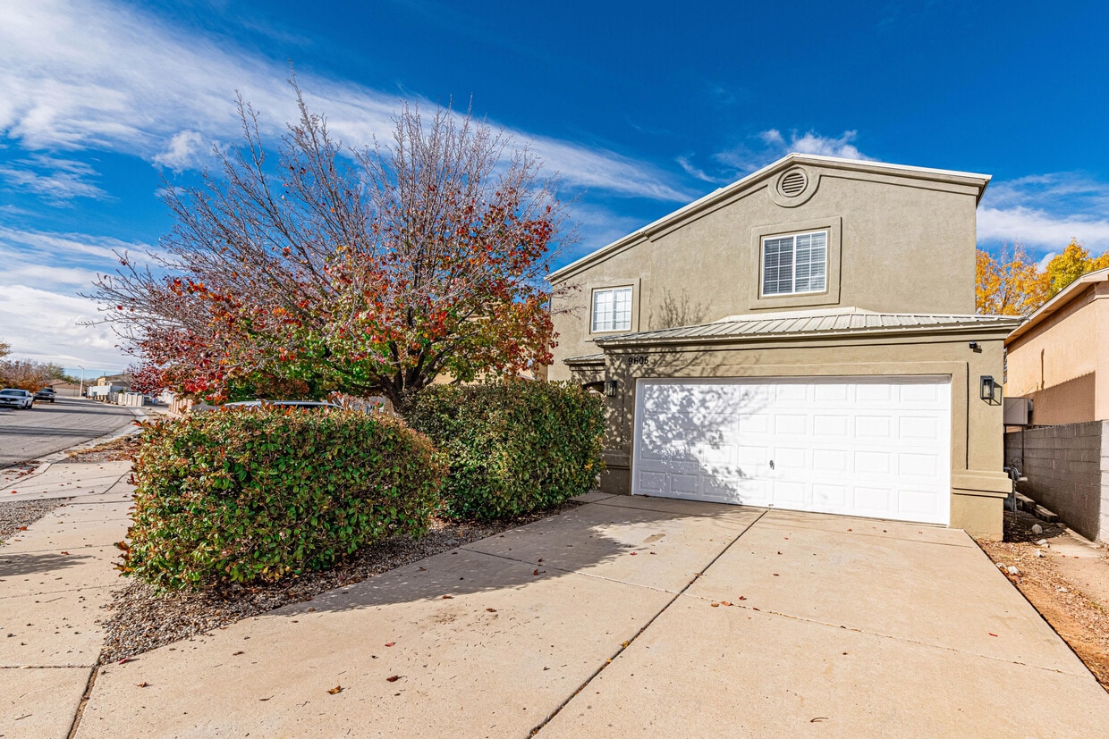 Foto principal - 9605 Weems Ave SW