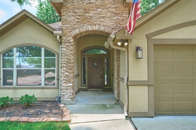 Building Photo - 13613 Vail Dr