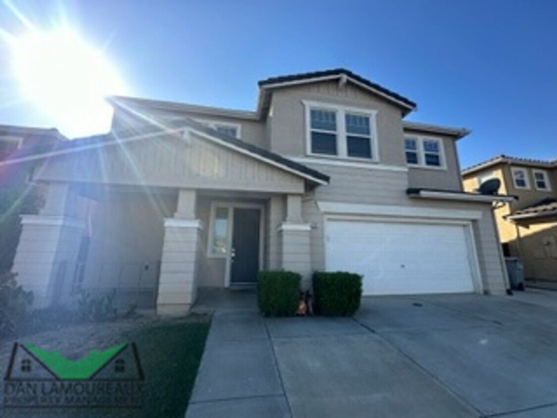 Primary Photo - 4 br, 2.5 bath House - 1826 Lowe Dr