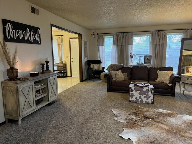 Photo - 4129 NW 50th St House