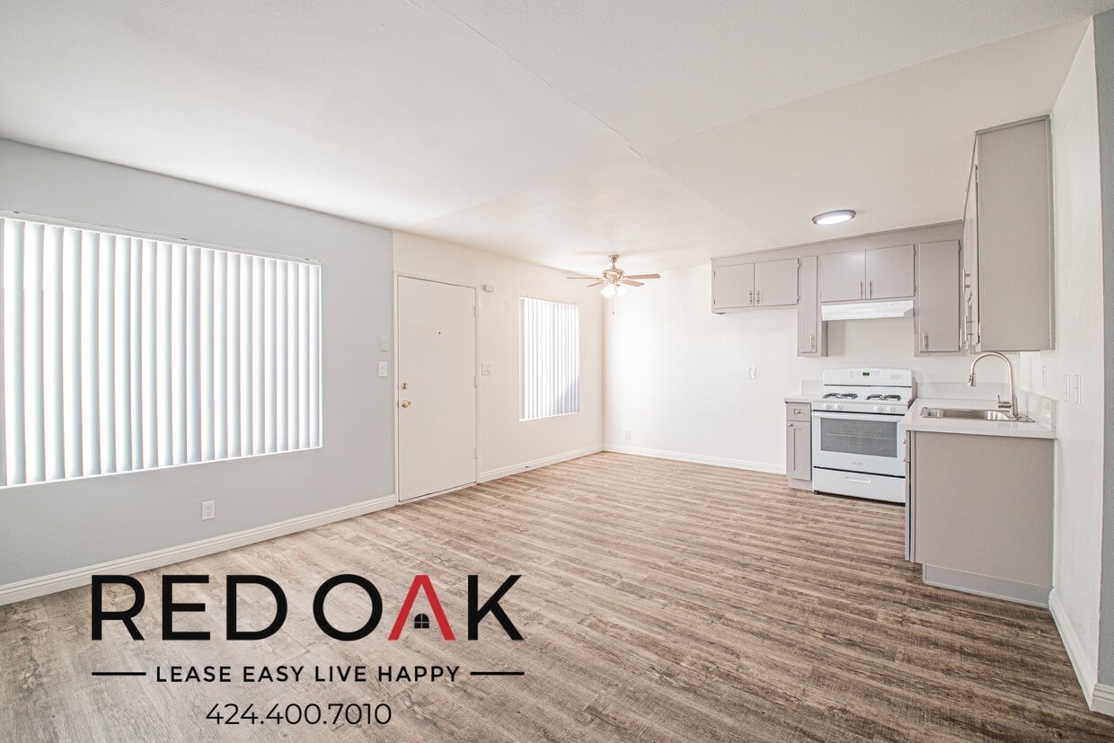 Primary Photo - 9210 Somerset Blvd