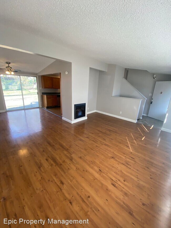 3 br, 1.5 bath House 3507 SW Oakley Ave House Rental in Topeka, KS