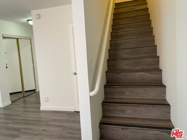 Building Photo - 641 Normandie Ave