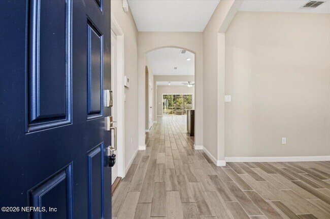 Foto del edificio - 7460 Rock Brook Dr