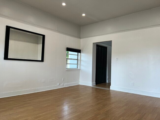 Foto del edificio - Hollywood Multifamily