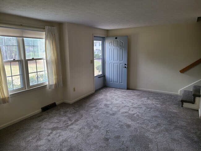 Foto del edificio - 48 Lochmere Ln