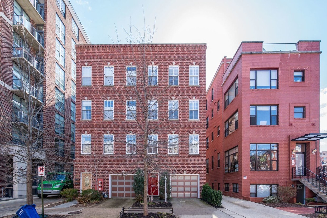 Primary Photo - 1208 V St NW
