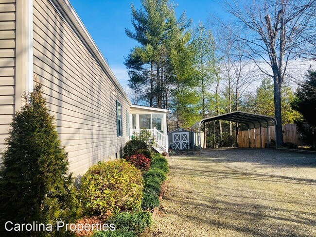 Foto del edificio - 2 br, 2 bath House - 132 Blue Bird Hill Rd