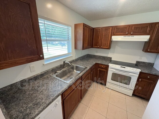 Building Photo - 4146 Charles Cir