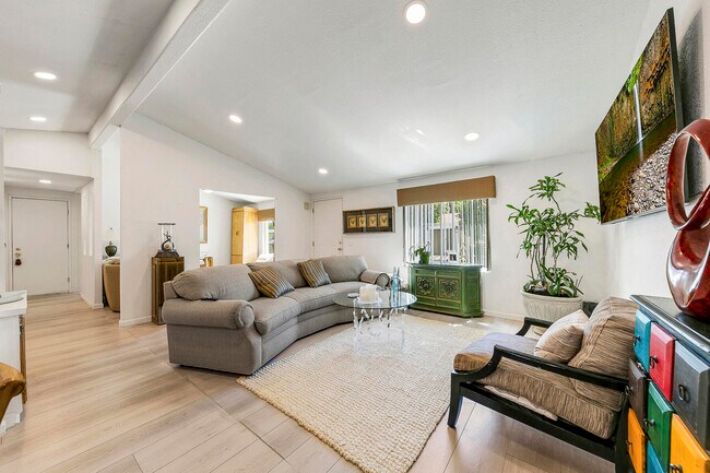 Foto del edificio - 81641 Ave 48
