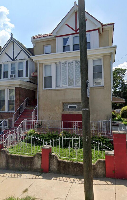 Primary Photo - 5134 Diamond St