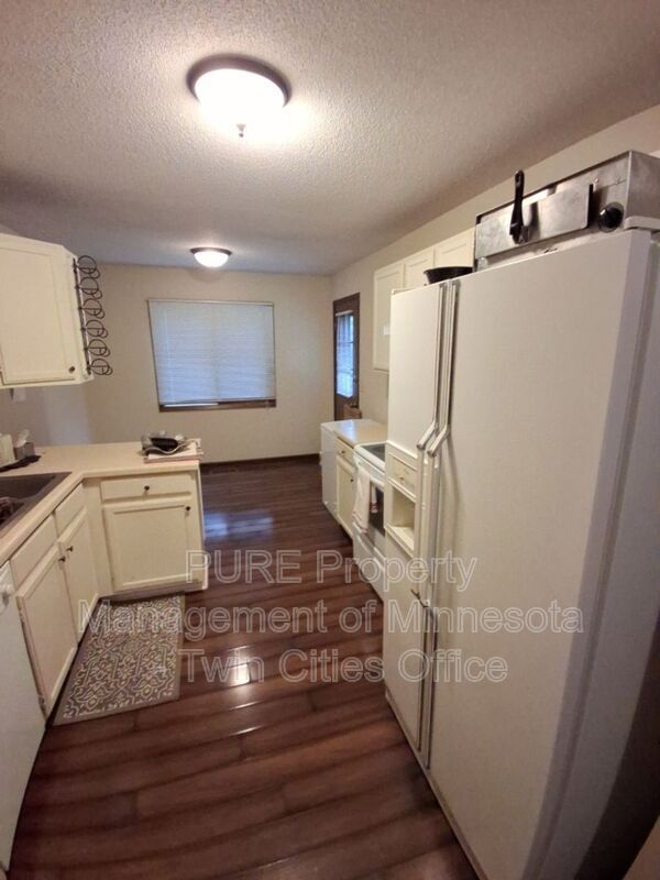 Foto del edificio - 5231 Balmoral Ln