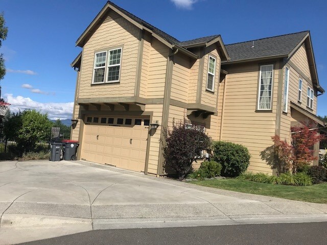 Foto del edificio - 3610 Jerome Ln