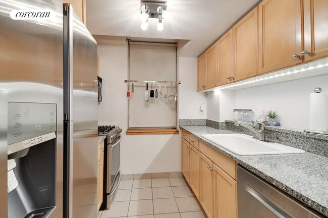 Foto del edificio - 1760 2nd Ave