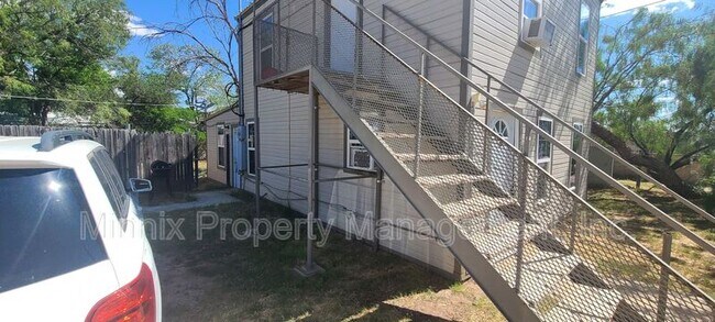 Foto del edificio - 2111 Runnels St