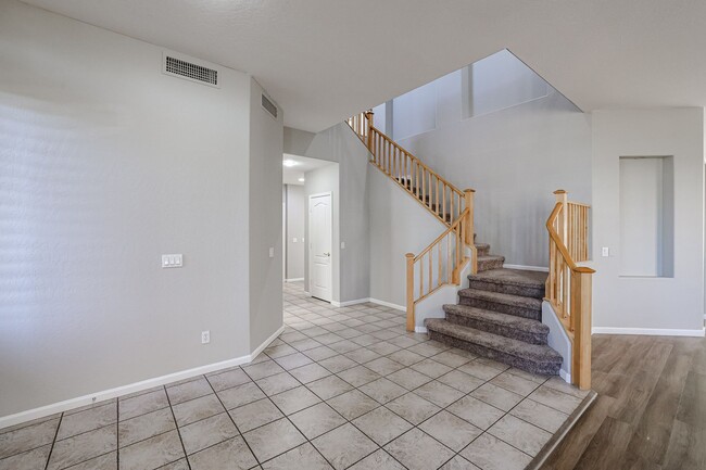 Building Photo - INCREDIBLE 5-BEDROOM 3 BATH, ALMOST 4000 S...