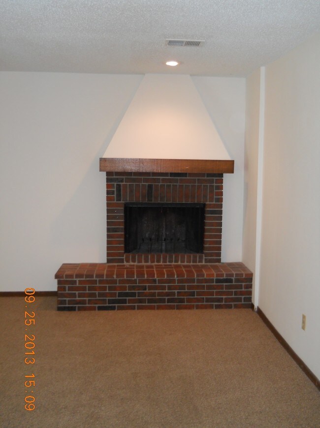 Midtown Place Apartments Wichita Ks Apartments Com
