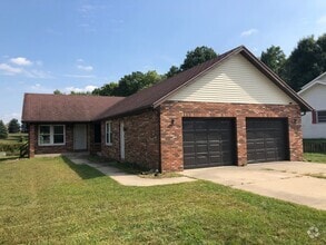 Building Photo - 812 Antler Dr