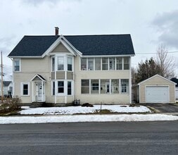 Building Photo - 28 7th Ave