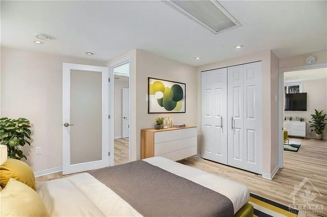 Photo du bâtiment - Bright Basement Unit