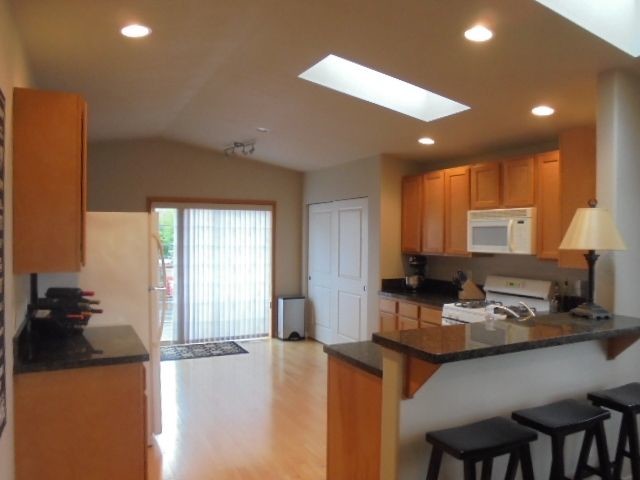 Building Photo - 4006 Ava Ln