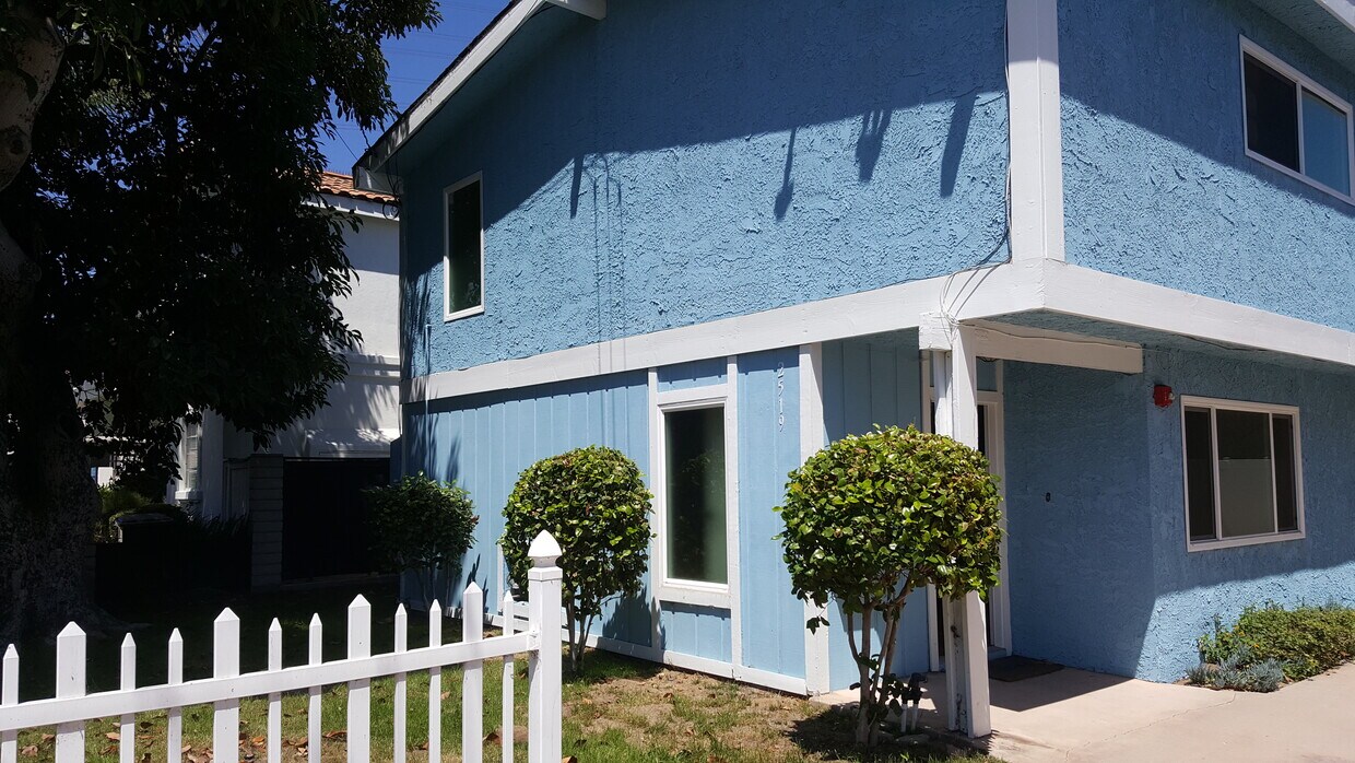 Primary Photo - 2519 Vanderbilt Ln