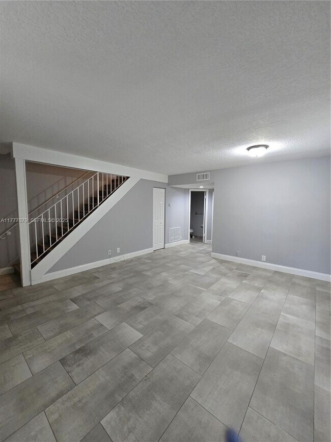 Building Photo - 11262 Royal Palm Blvd