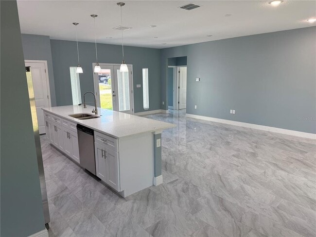 Building Photo - 463 Martigues Dr