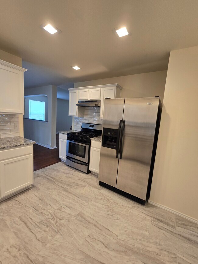Building Photo - 8926 Trumpet Cir