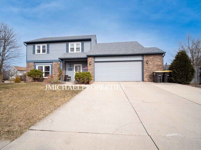 Foto del edificio - 9034 Dunmore Ln