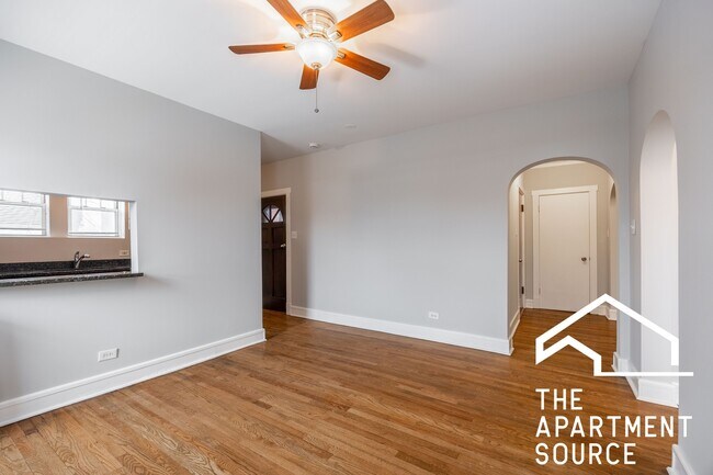 Foto del edificio - 72 Pine Ave