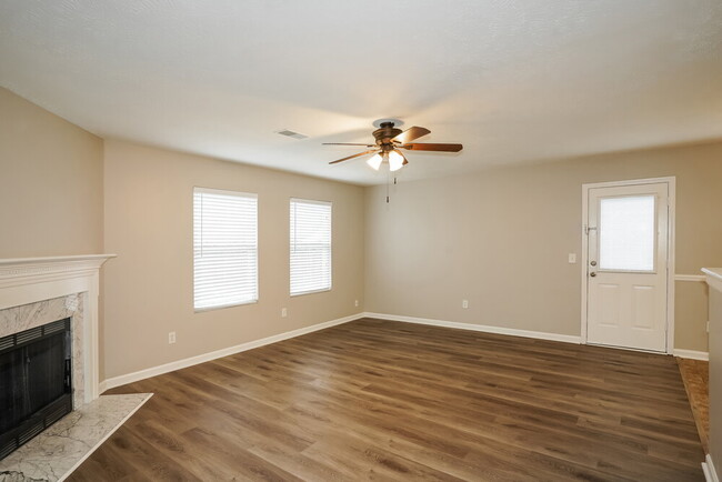 Building Photo - 2845 Meadow Glen