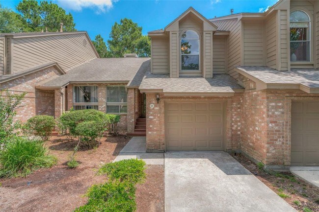 Building Photo - 18 Lakeridge Drive