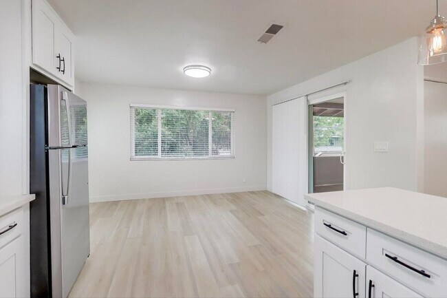 Foto del edificio - 271-281 Curtner-271