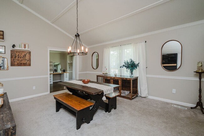 Foto del edificio - 5001 Mountain View Pkwy