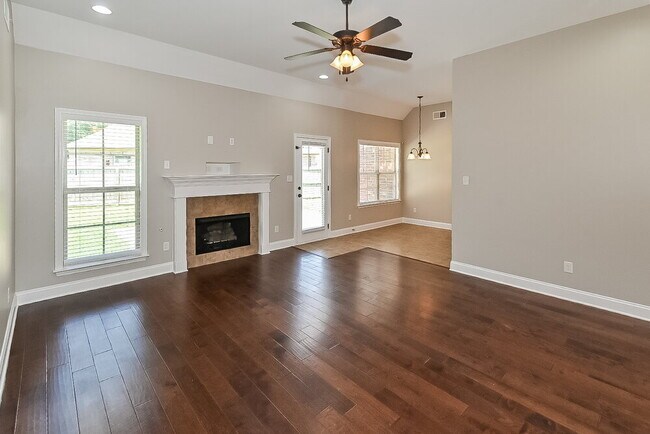 Foto del edificio - 7263 Willow Point Dr