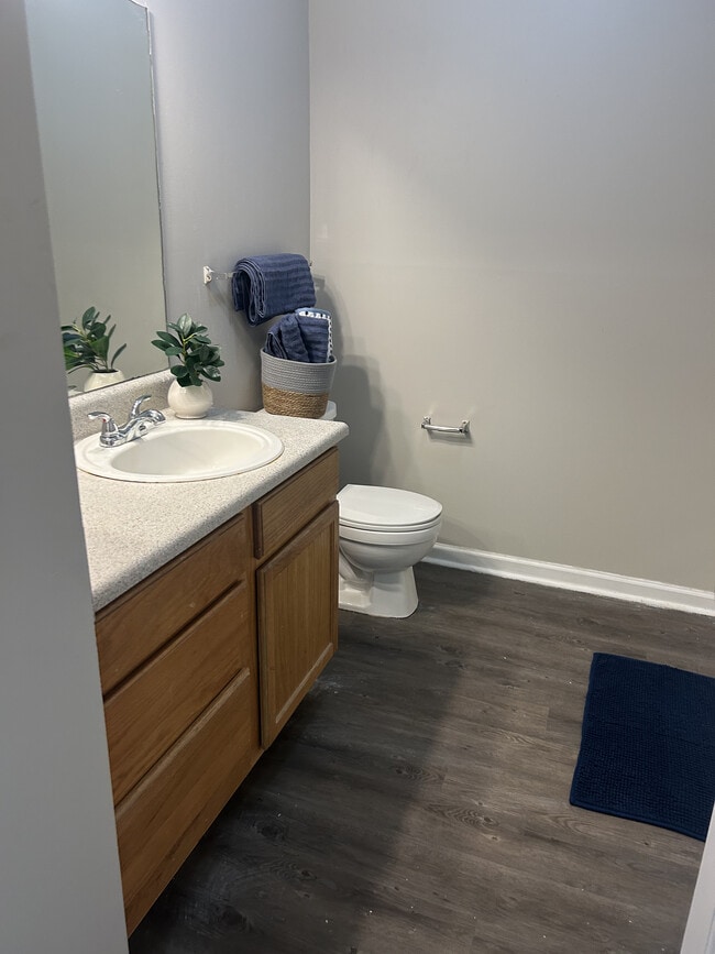 Baño del pasillo - 140 on Royal