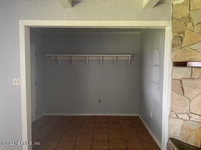 Foto del edificio - 5422 Tyler Ave