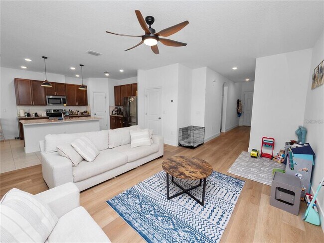 Building Photo - 6564 Great Bear Dr