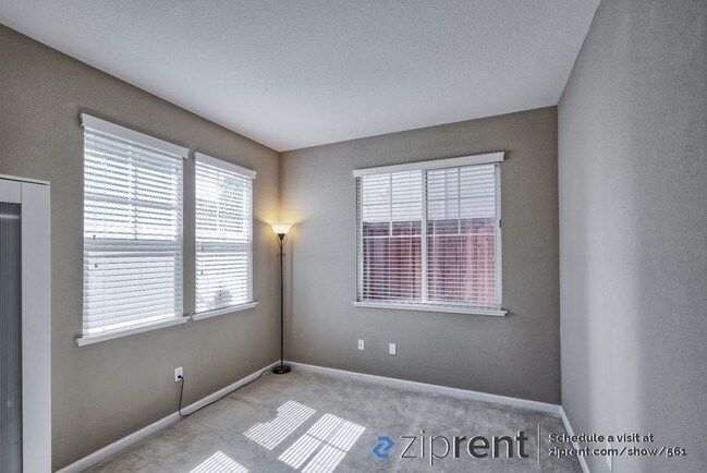 Foto del edificio - 2243 Toscana Dr