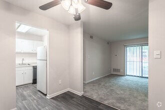 2BR,2BA,-960SF - Foxcroft I
